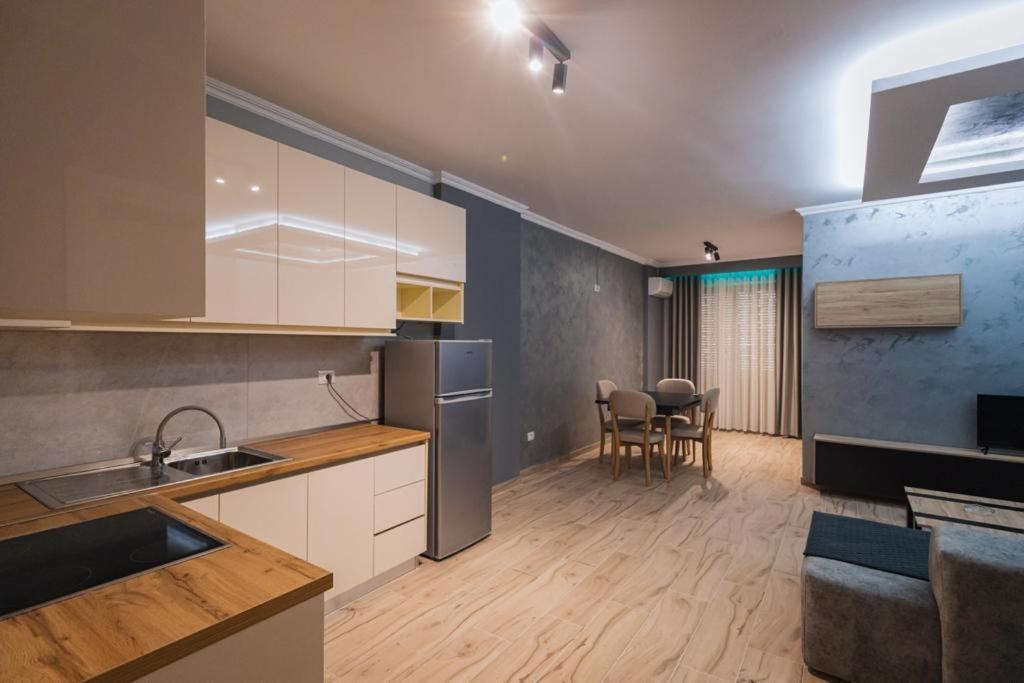 Vlorë Holiday Apartment מראה חיצוני תמונה